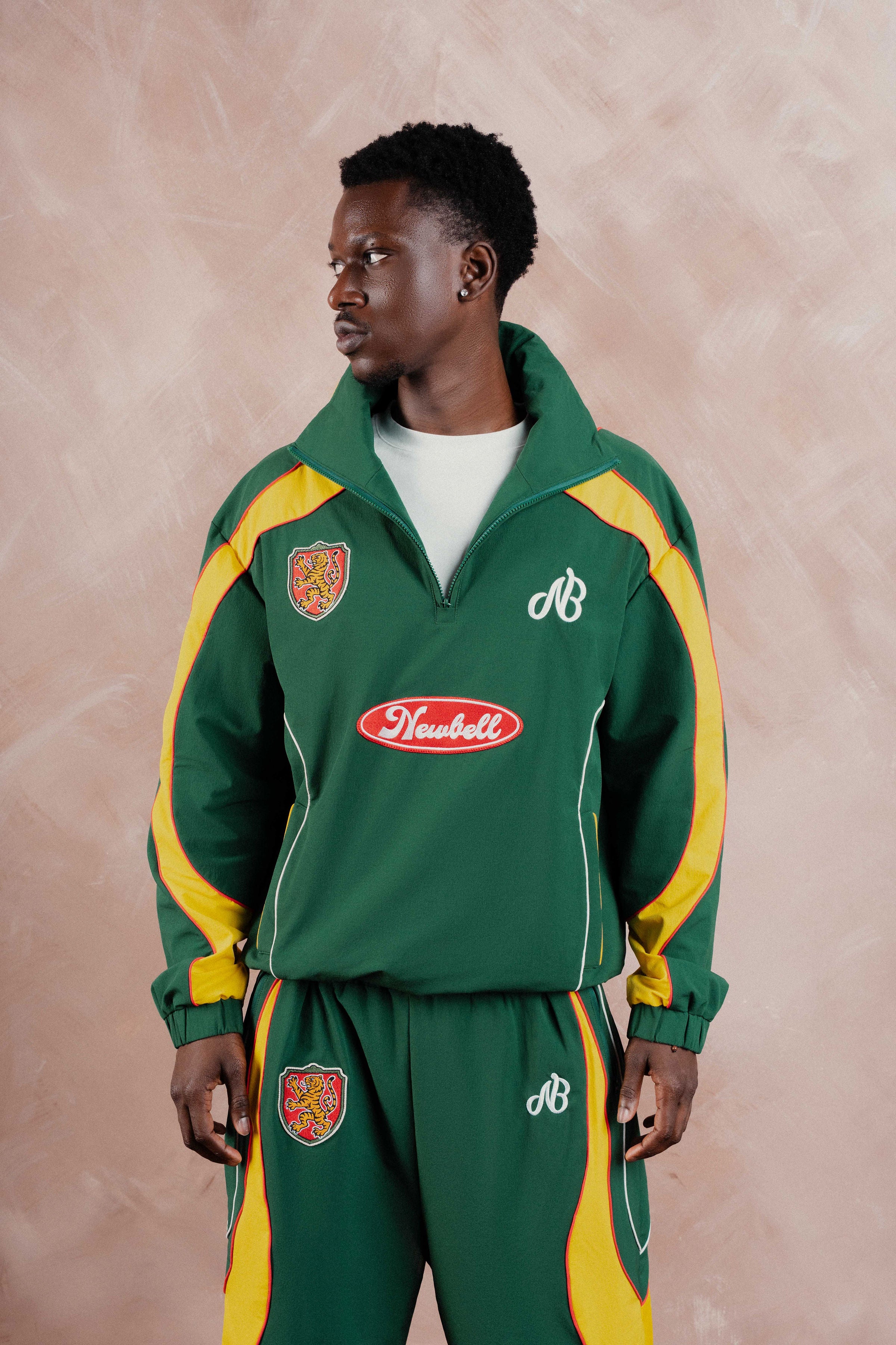 Quater-zip windbreaker